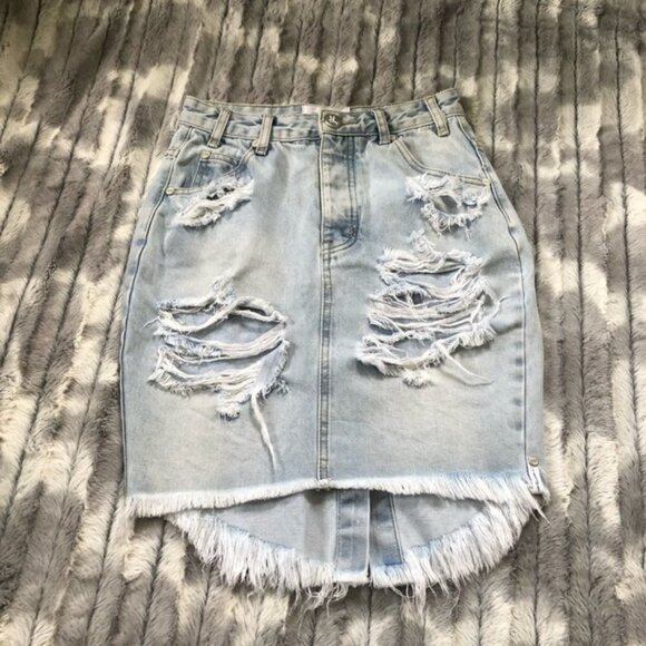 ONE Teaspoon 20/20 Jean Skirt Size 24 - Picture 3 of 12